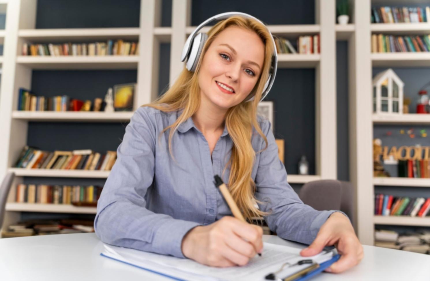 Espacio de trabajo donde se desarrollan estrategias financieras personalizadas para franquiciados